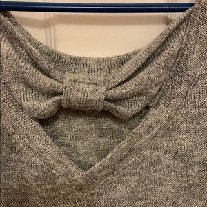 Forever 21 Sweaters - Sweater with bow back Forever 21 Sweaters - Sweater with bow back